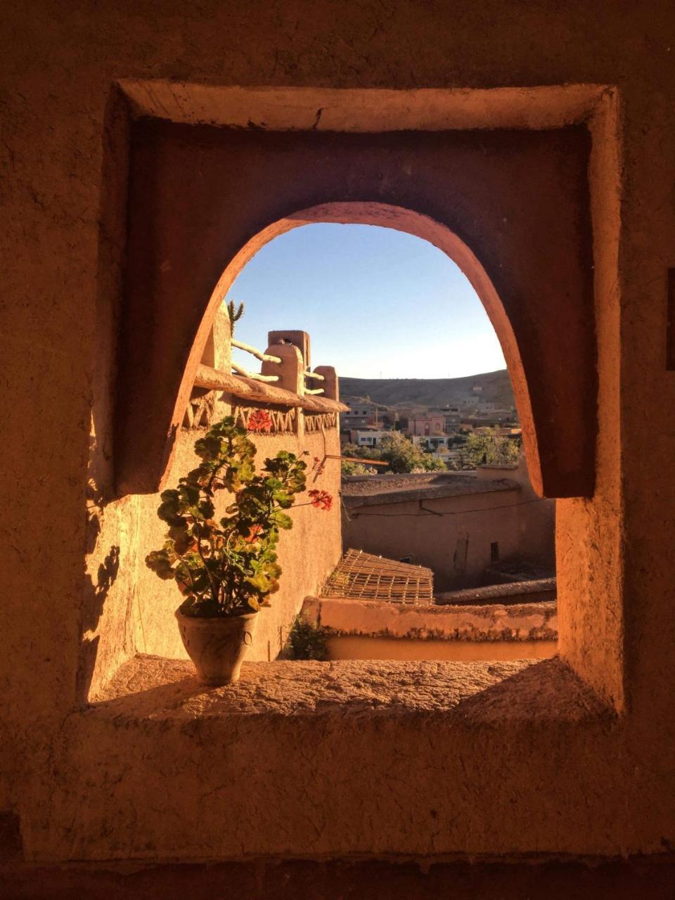 مبيت وإفطار الكيلا دي مجونة Les Jardins Du M'Goun المظهر الخارجي الصورة